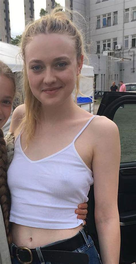 Dakota Fanning Nude Scandal Photos and Shocking PORN video